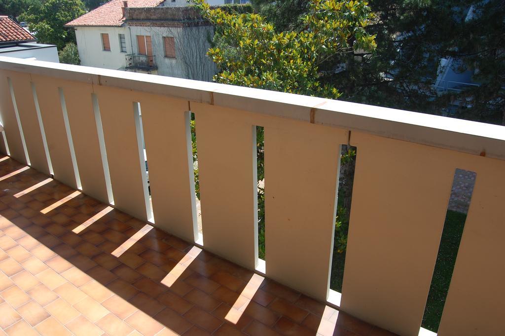 Appartamento Elegance Lignano Sabbiadoro Exterior photo